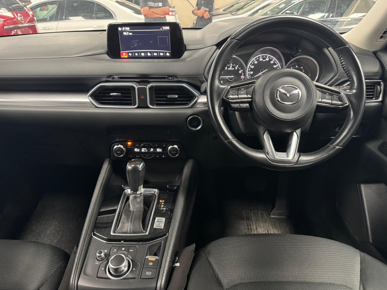 
								MAZDA CX-5 full									
