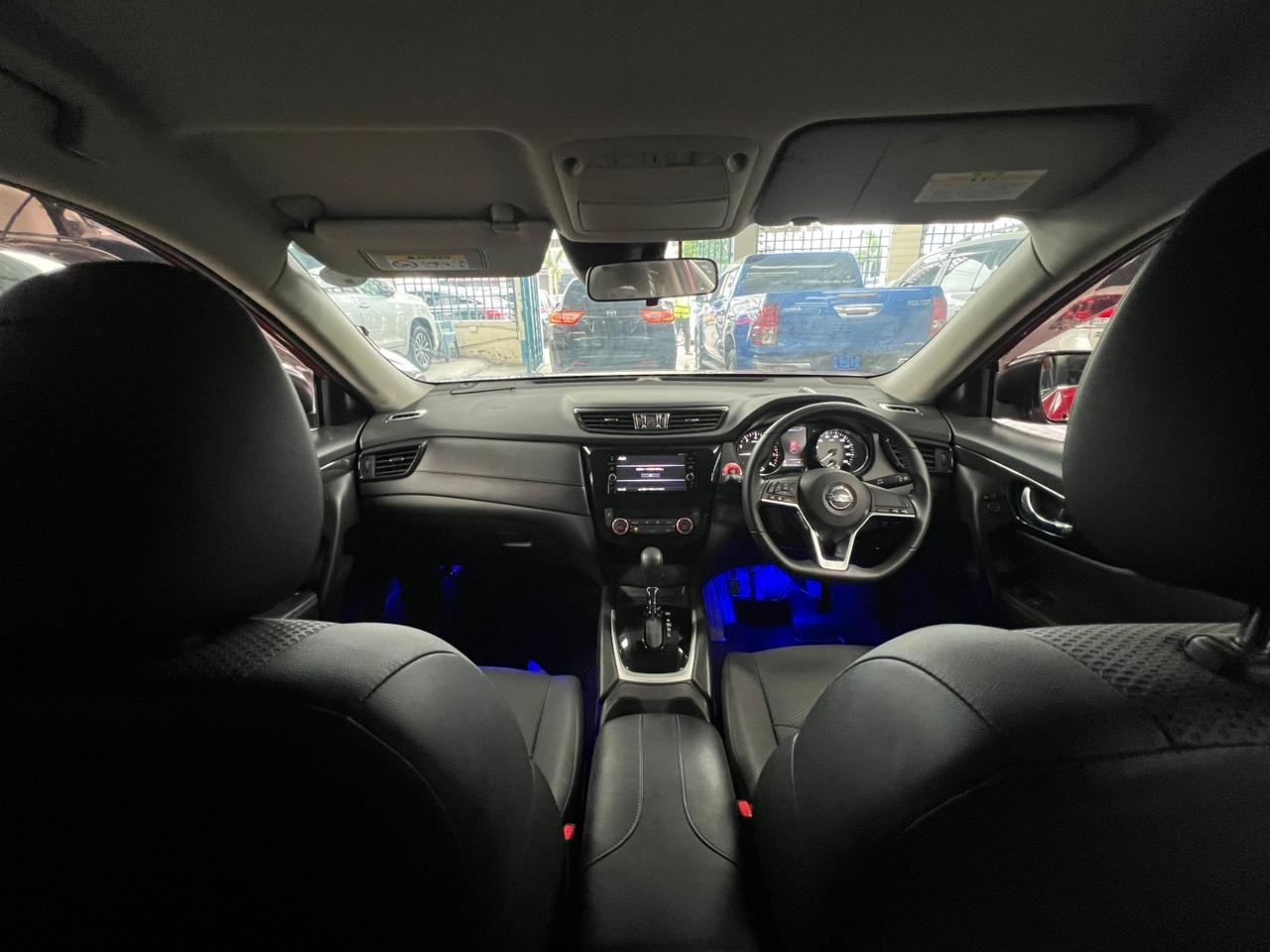 
								NISSAN XTRAIL full									