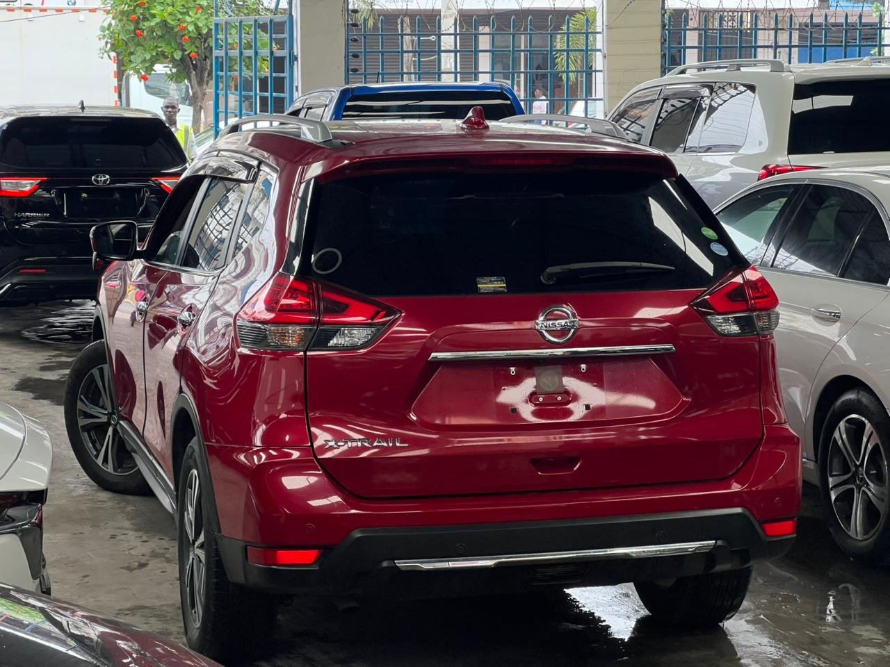 
								NISSAN XTRAIL full									