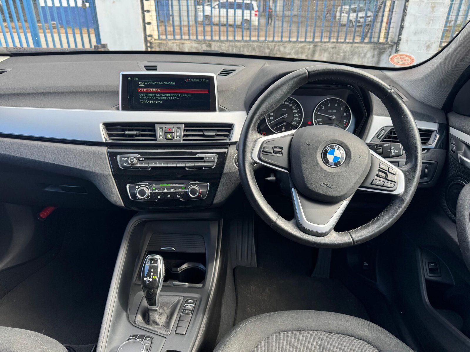 
								BMW X1 full									