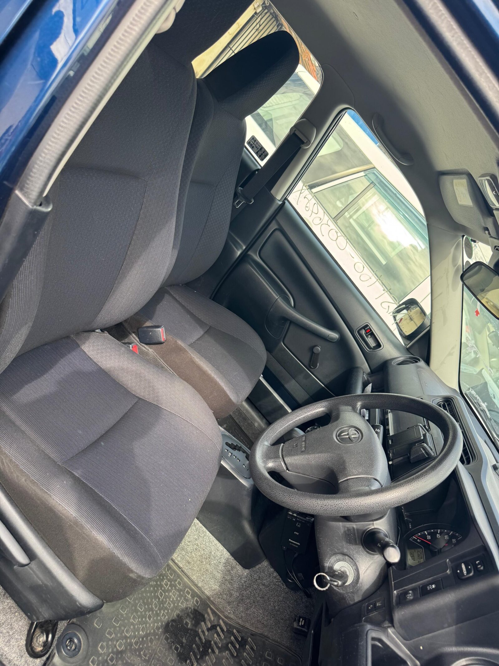 
								TOYOTA PROBOX full									