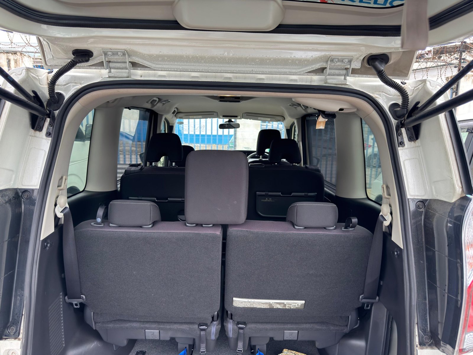 
								NISSAN SERENA full									