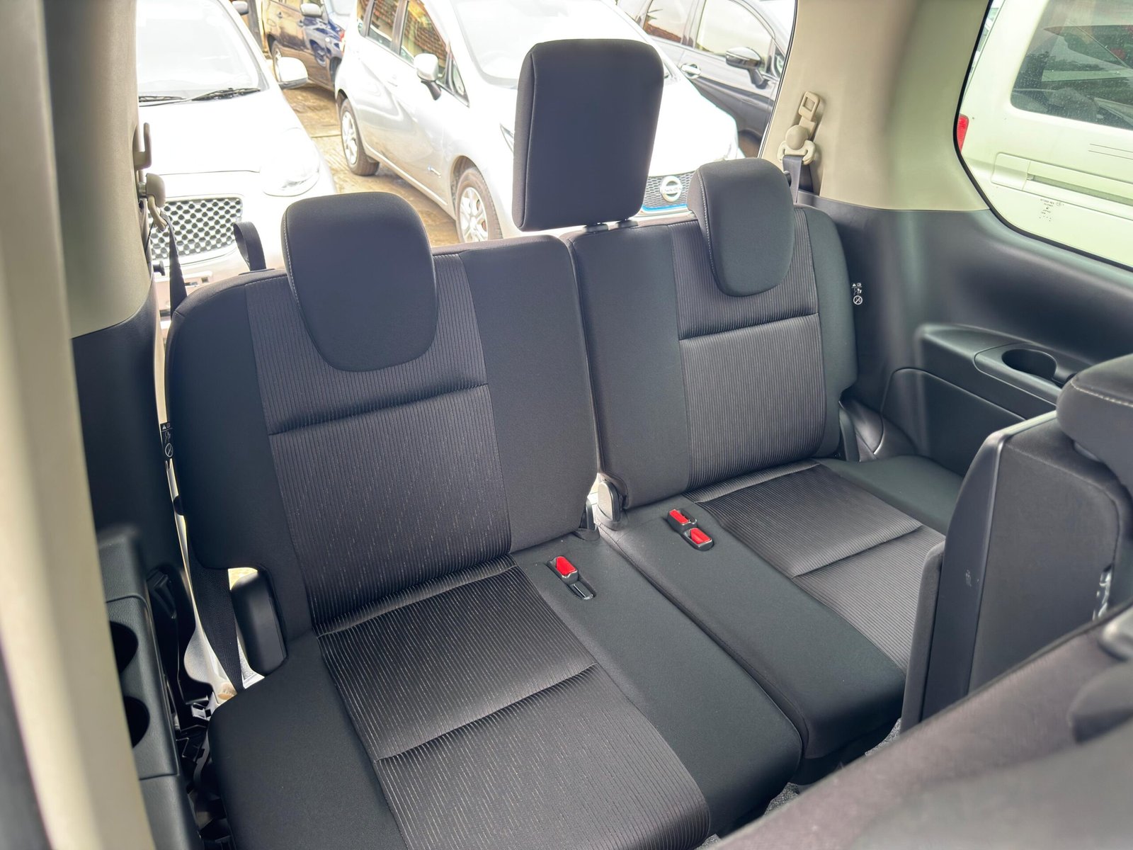 
								NISSAN SERENA full									