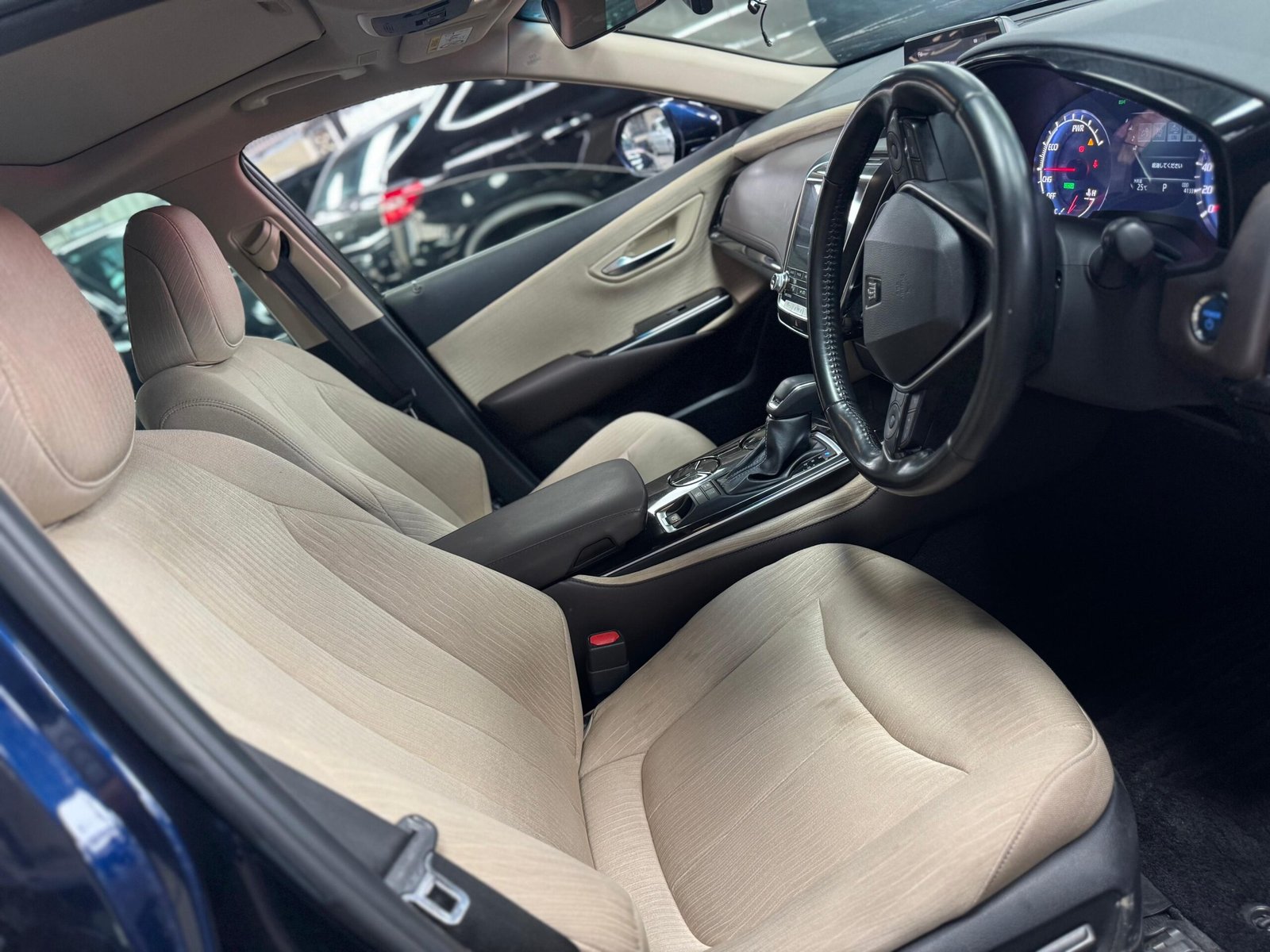 
								TOYOTA CROWN full									