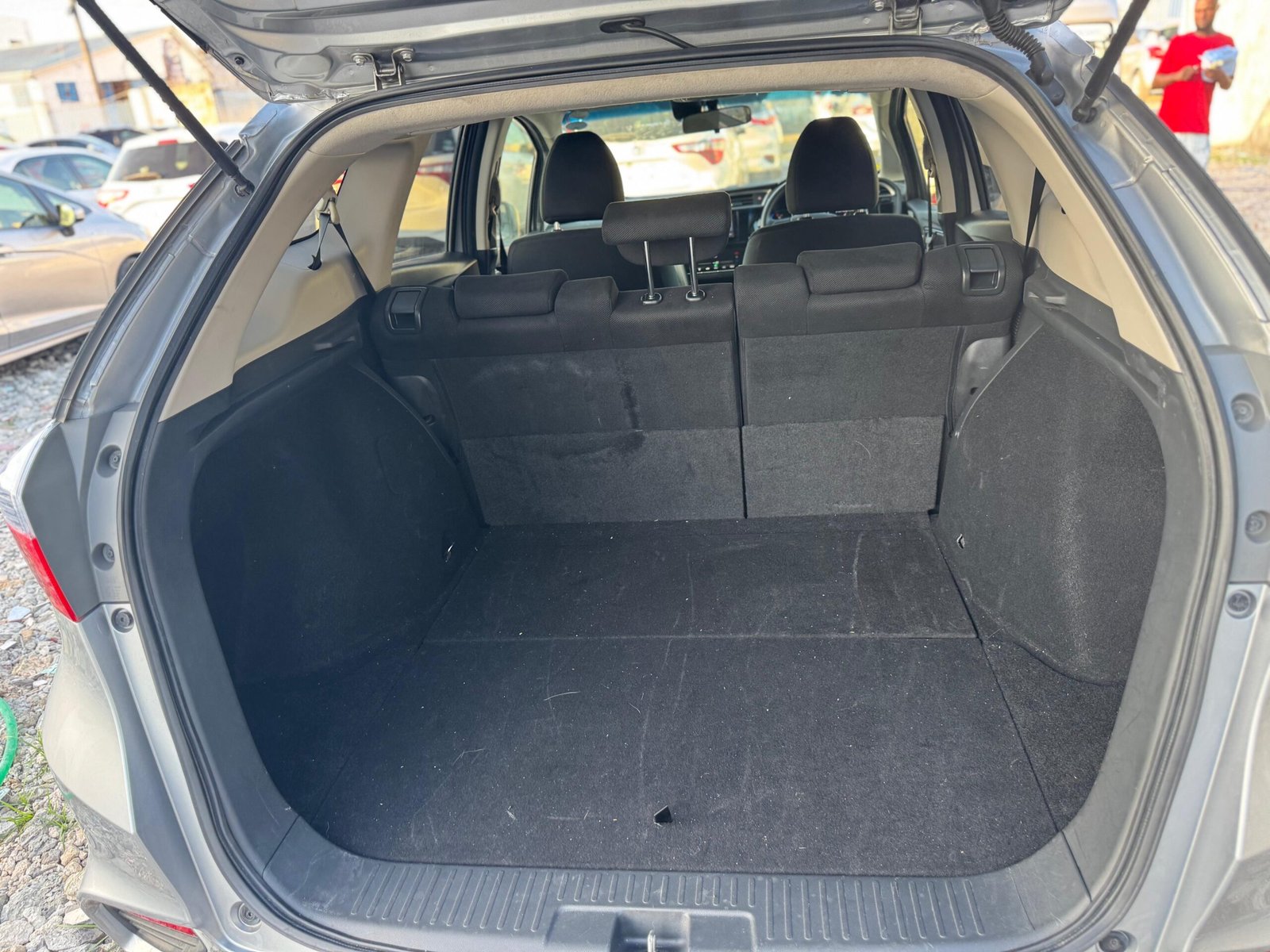 
								HONDA FIT SHUTTLE full									