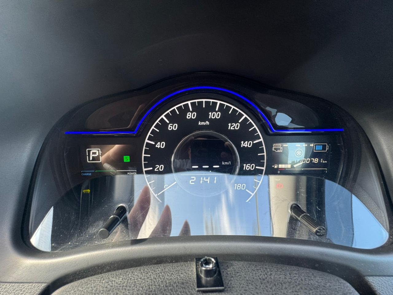 
								NISSAN NOTE full									