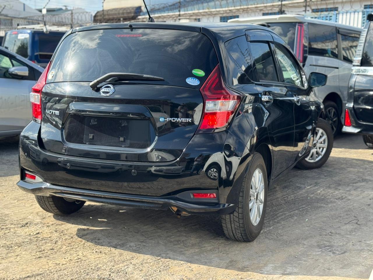 
								NISSAN NOTE full									