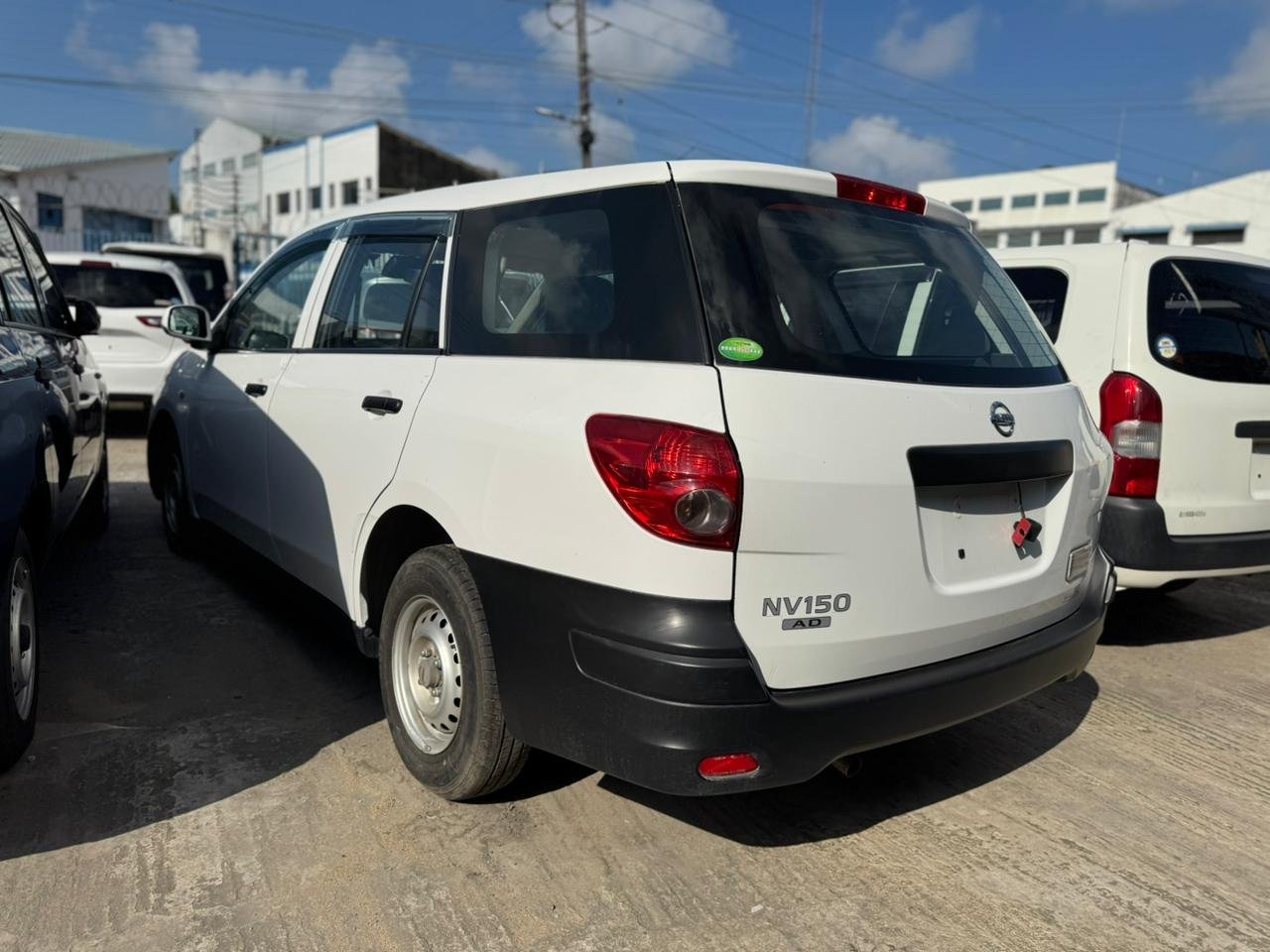 
								NISSAN ADVAN full									