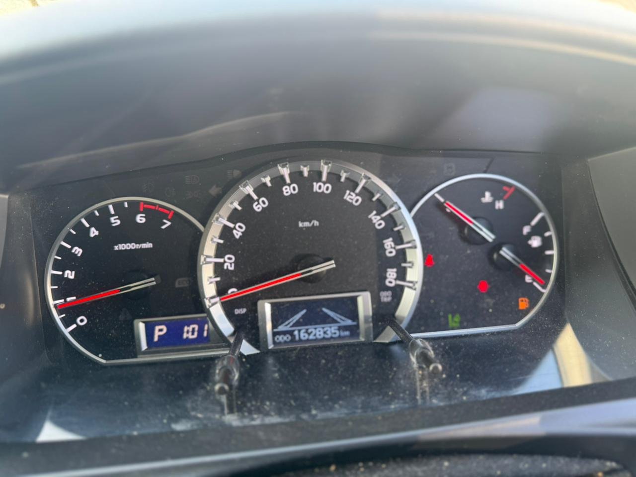 
								TOYOTA HIACE full									