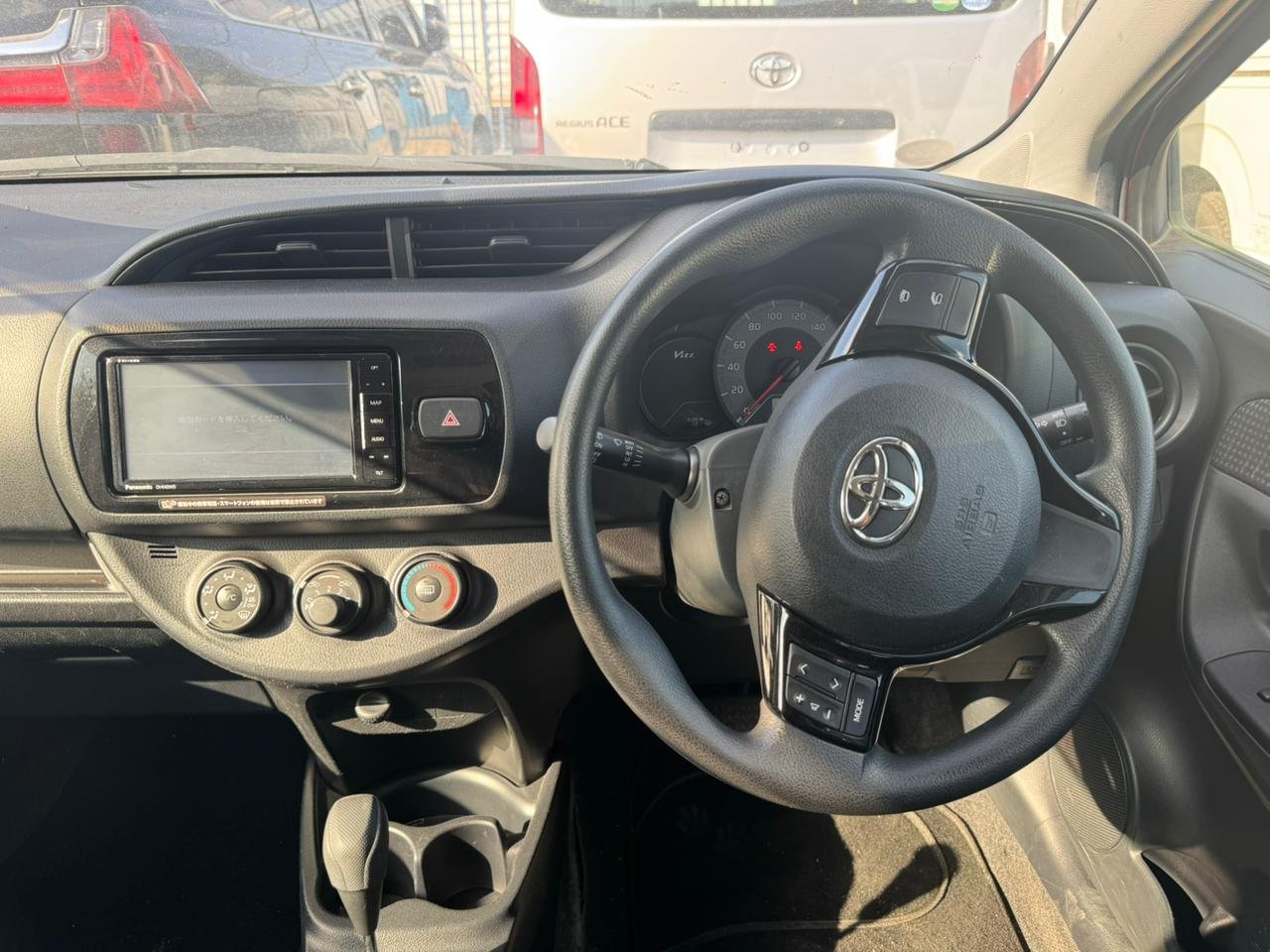 
								TOYOTA VITZ full									