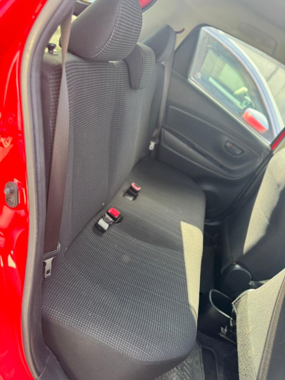 
								TOYOTA VITZ full									