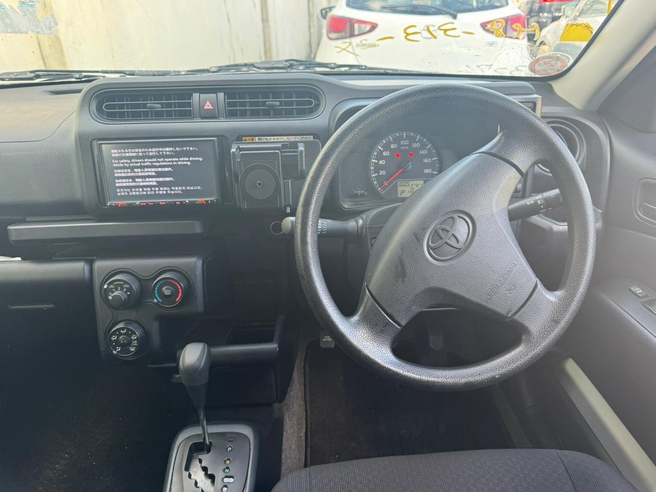 
								TOYOTA PROBOX full									