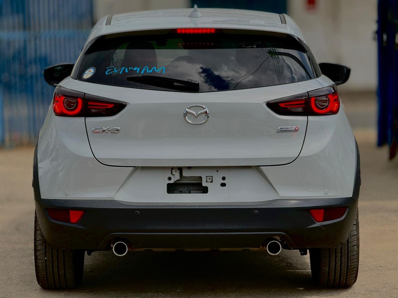 
								MAZDA CX-3 full									