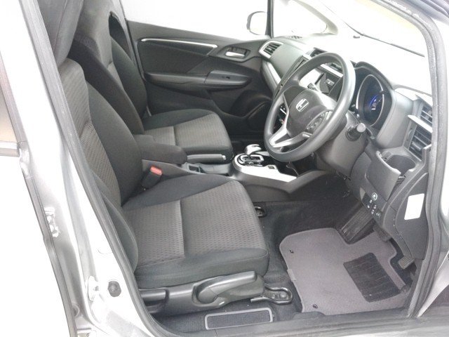 
								HONDA FIT full									