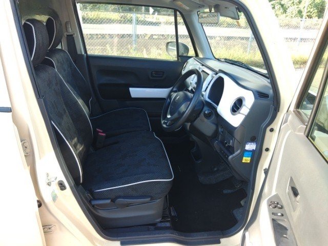 
								SUZUKI HUSTLER full									