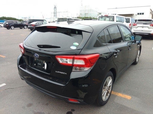 
								SUBARU IMPREZA full									