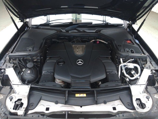 
								MERCEDES E400 full									