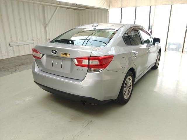 
								SUBARU IMPREZA full									