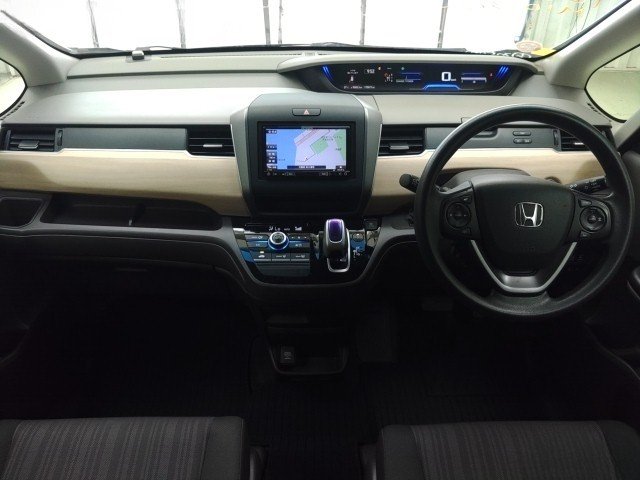 
								HONDA FREED full									