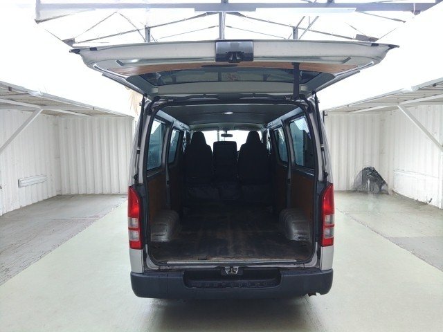 
								TOYOTA REGIUS ACE full									