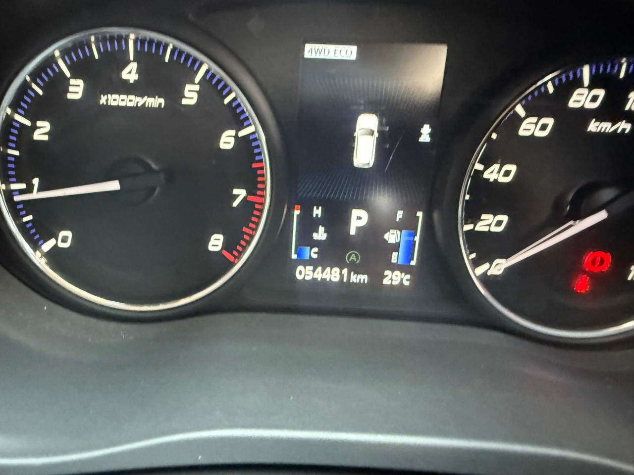 
								MITSUBISHI OUTLANDER full									