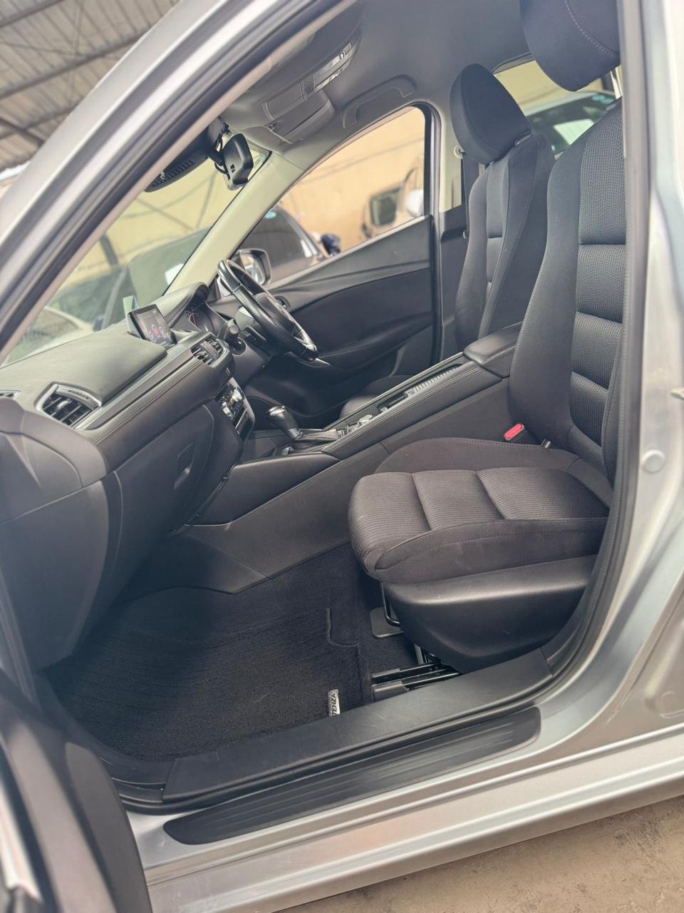 
								MAZDA ATENZA full									