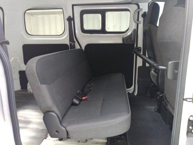 
								NISSAN NV200 full									