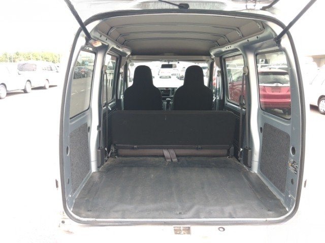 
								Daihatsu Hijet full									