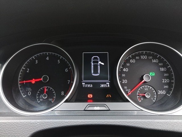 
								VOLKSWAGON GOLF full									