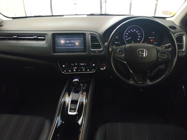 
								HONDA VEZEL full									