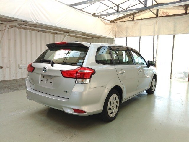 
								TOYOTA FIELDER full									