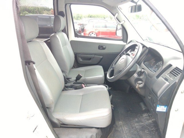 
								TOYOTA LITEACE full									