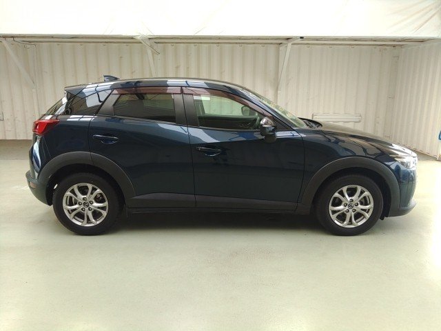 
								MAZDA CX-3 full									