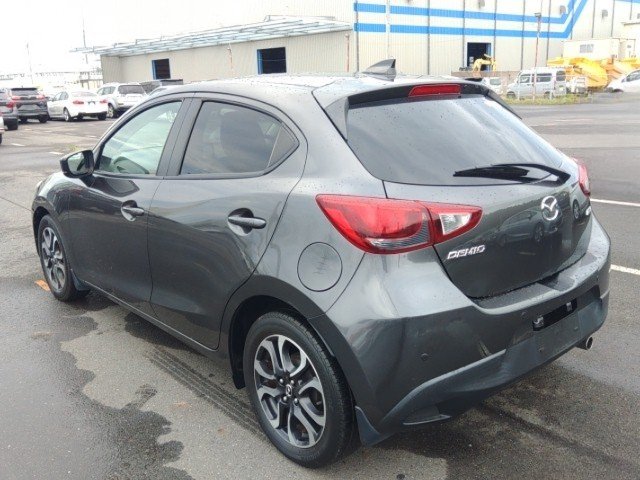 
								MAZDA DEMIO full									