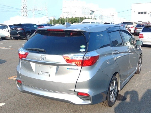
								HONDA FIT SHUTTLE full									
