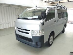 TOYOTA REGIUS ACE