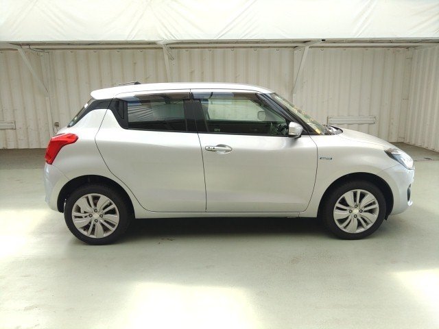 
								SUZUKI SWIFT full									