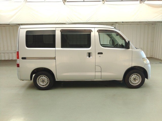 
								TOYOTA LITEACE full									