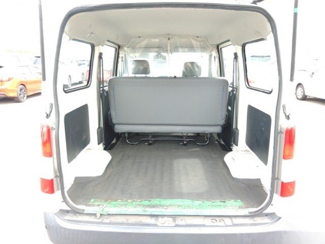 
								TOYOTA TOWNACE full									