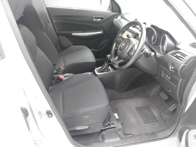 
								SUZUKI SWIFT full									