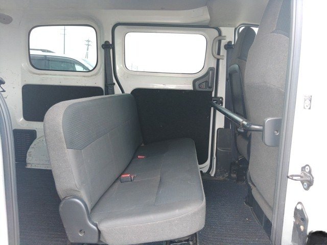 
								NISSAN NV200 full									