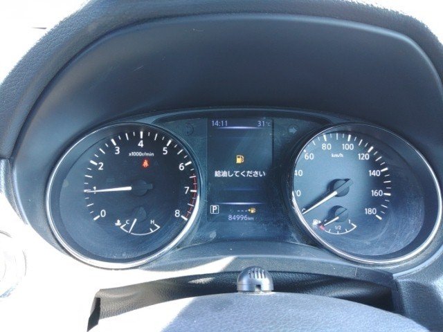 
								NISSAN XTRAIL full									