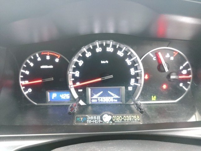 
								TOYOTA HIACE full									