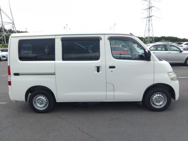 
								TOYOTA LITEACE full									