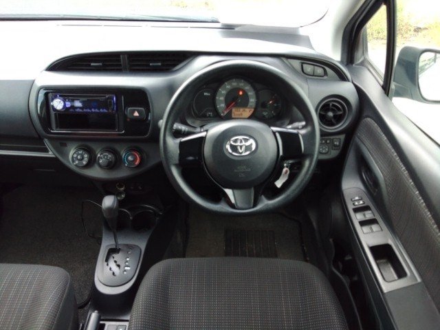 
								TOYOTA VITZ full									