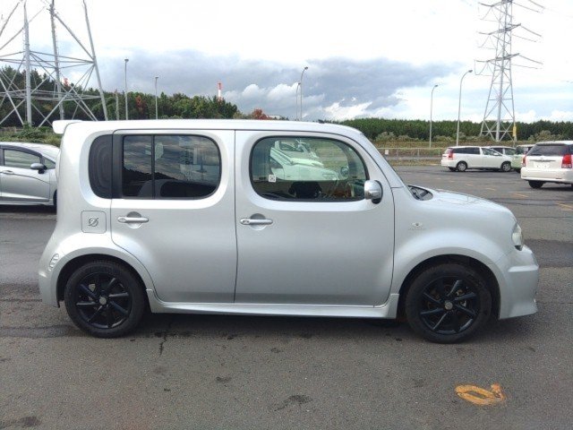
								NISSAN CUBE full									