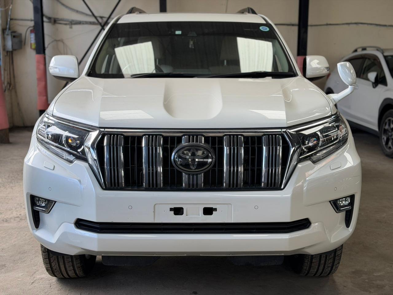 
								TOYOTA PRADO full									