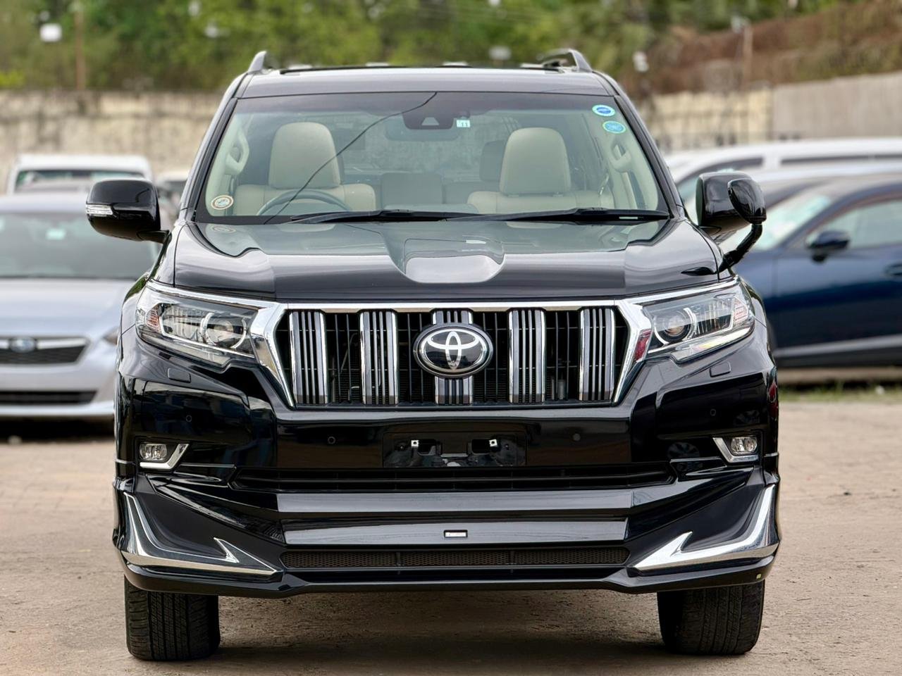 
								TOYOTA PRADO full									