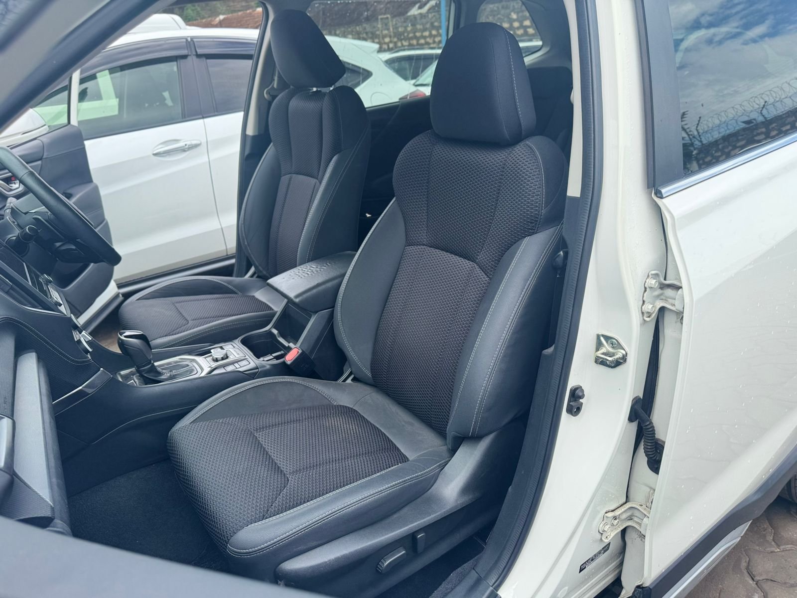 
								SUBARU FORESTER full									