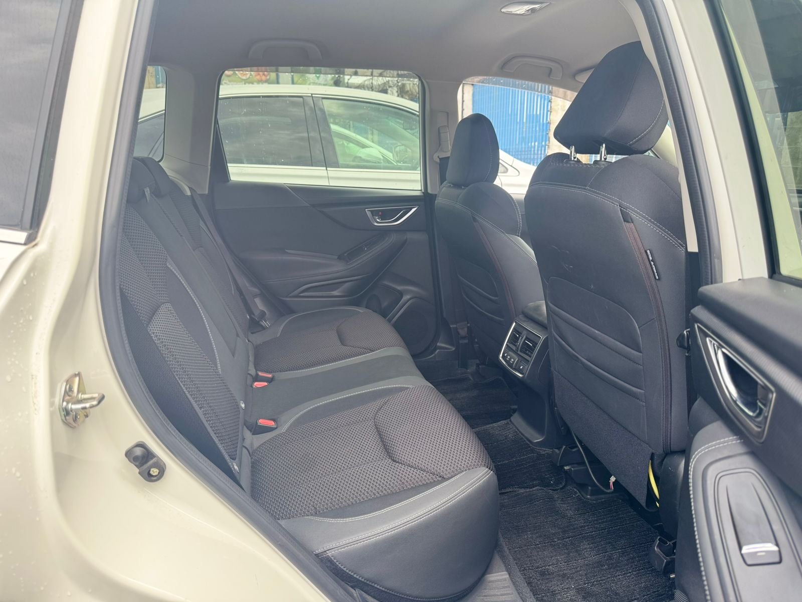 
								SUBARU FORESTER full									